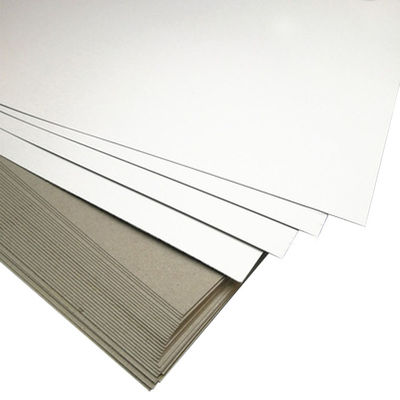 15mm 2mm Γκρίζο χαρτί από χαρτόνι 900 Gsm με άφθονα αποθέματα επικαλυμμένο διπλό χαρτί στην τιμή ανά Mt