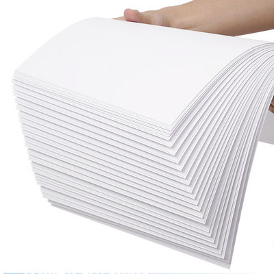 80 Gsm 700x1000mm Λάμψη Χάρτη C2S Χάρτης Τέχνης Λευκό χρώμα Υψηλή δυσκαμψία