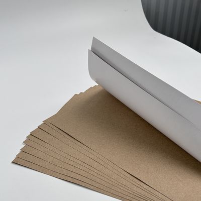 Λευκό Πλακέτο GC4 Kraft πίσω 280 GSM 660*1016